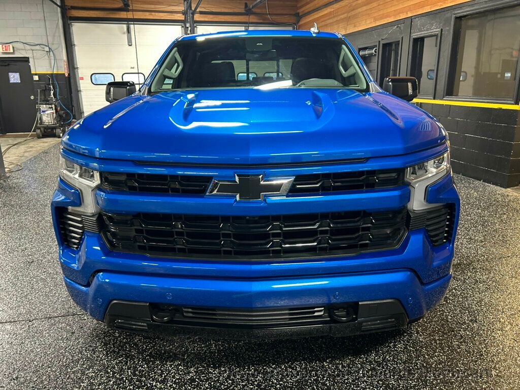2024 Chevrolet Silverado 1500 - Glacier Blue Metallic exterior view 8