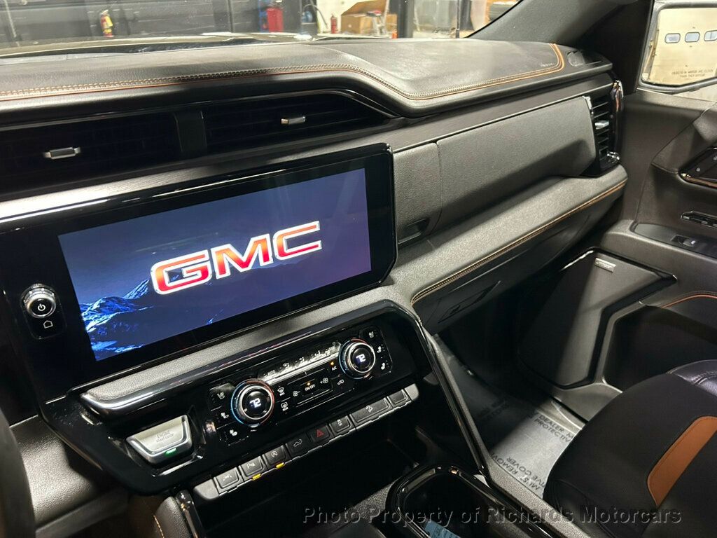 2024 GMC Sierra 1500 - Deep Bronze Metallic exterior view 15