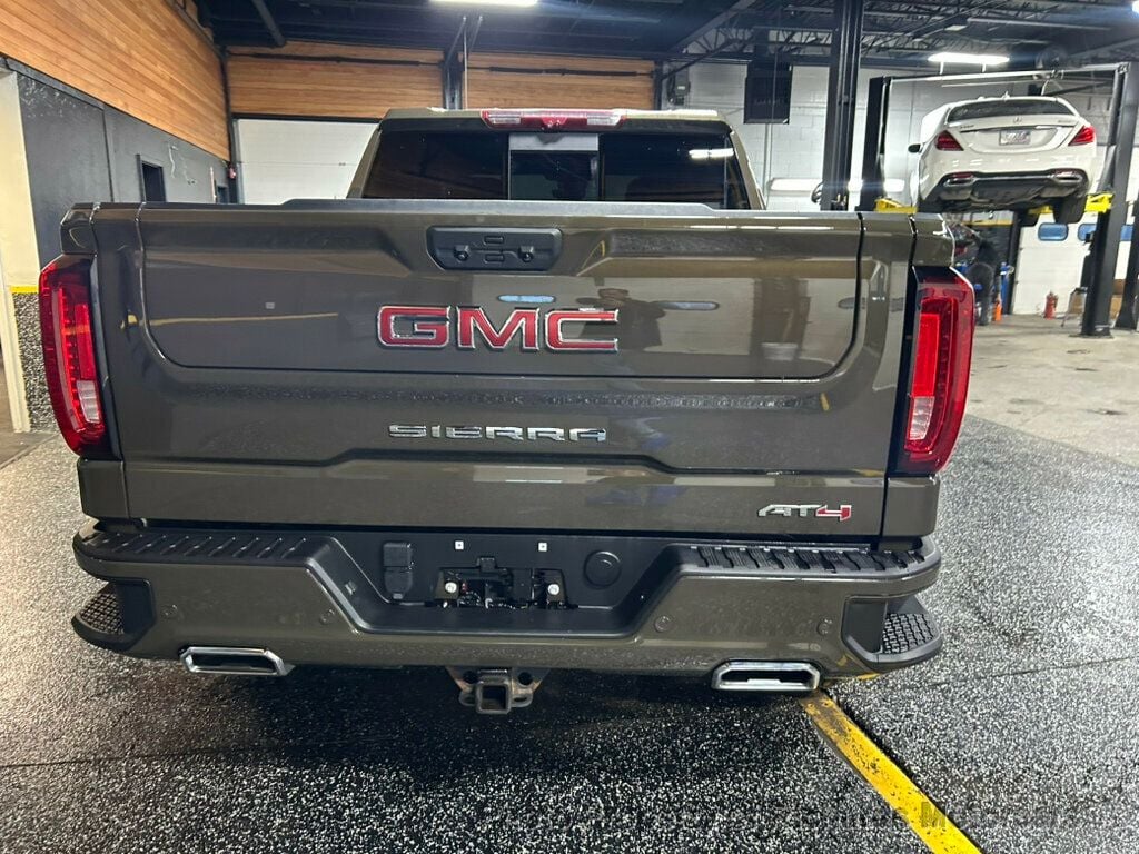 2024 GMC Sierra 1500 - Deep Bronze Metallic exterior view 4