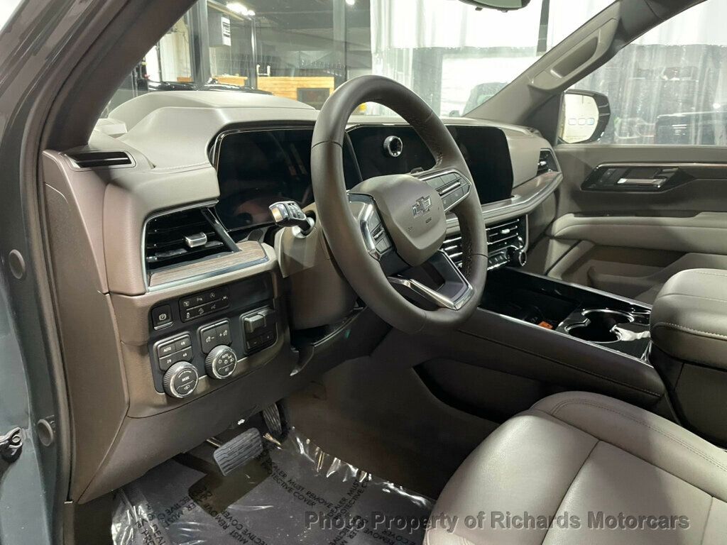 2026 Chevrolet Tahoe 4WD 4dr Z71 - Cypress Gray exterior view 11