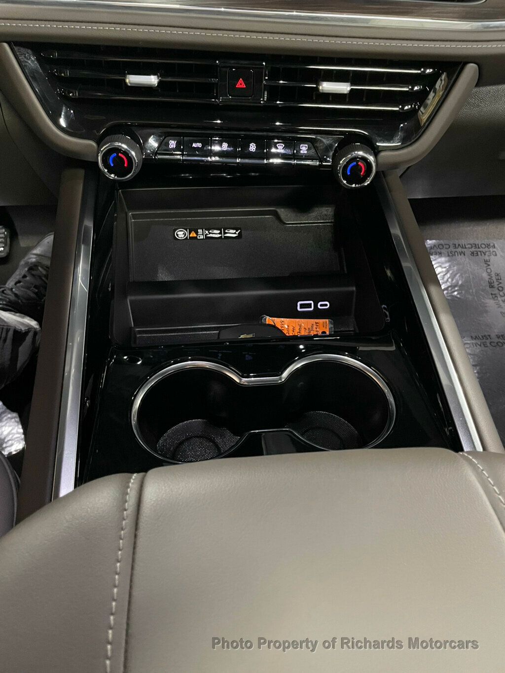 2026 Chevrolet Tahoe 4WD 4dr Z71 - Cypress Gray exterior view 16