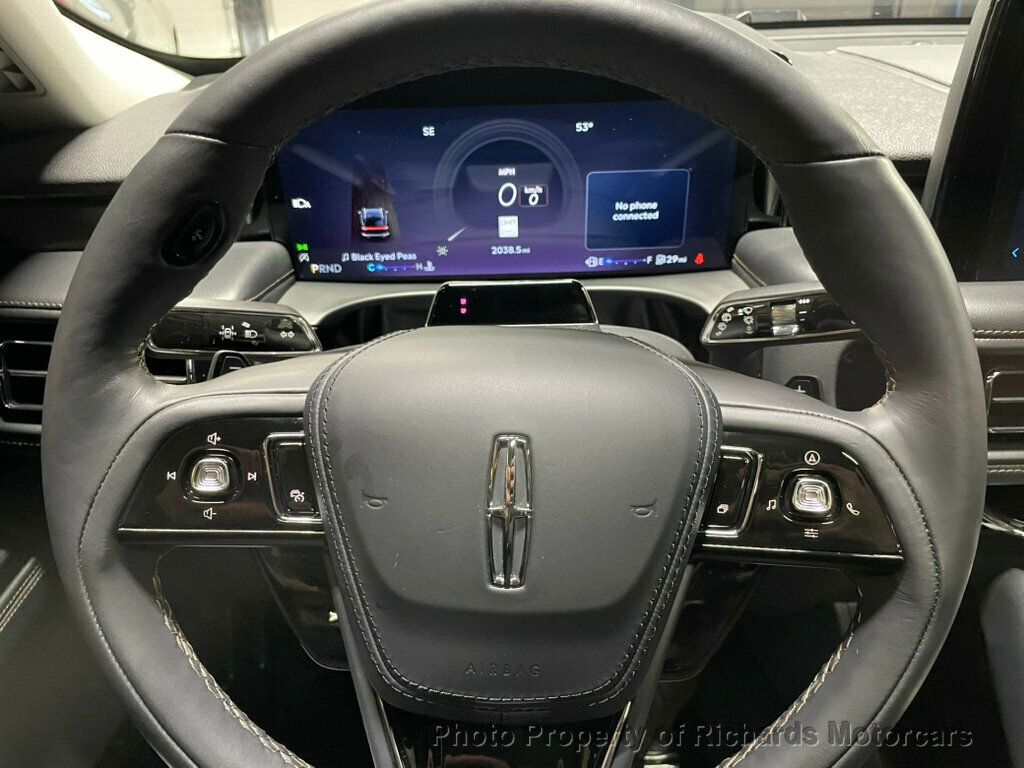 2025 Lincoln Aviator Premiere AWD - Infinite Black Metallic Clearcoat exterior view 12