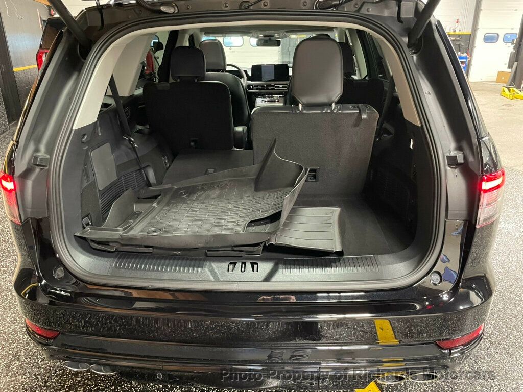 2025 Lincoln Aviator Premiere AWD - Infinite Black Metallic Clearcoat exterior view 19
