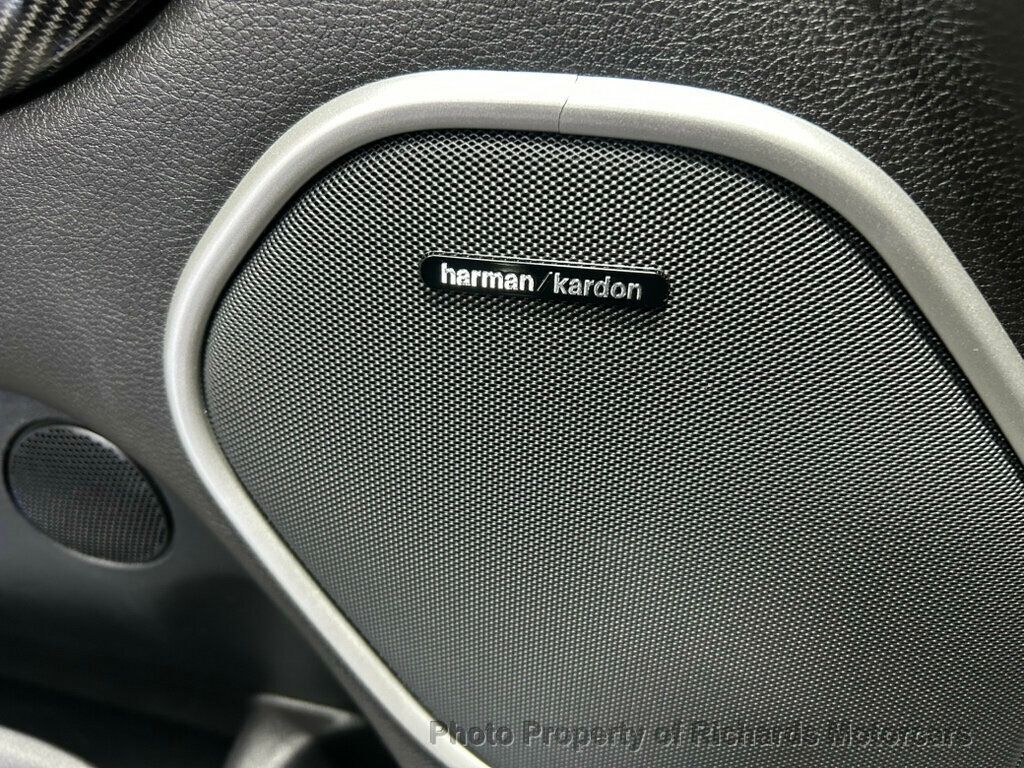 2018 Jeep Grand Cherokee SRT 4x4 - Diamond Black Crystal Pearlcoat exterior view 17