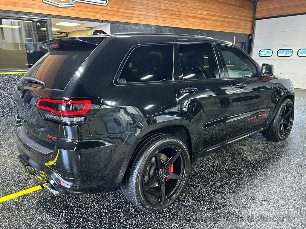 2018 Jeep Grand Cherokee SRT 4x4 - Diamond Black Crystal Pearlcoat exterior view 2