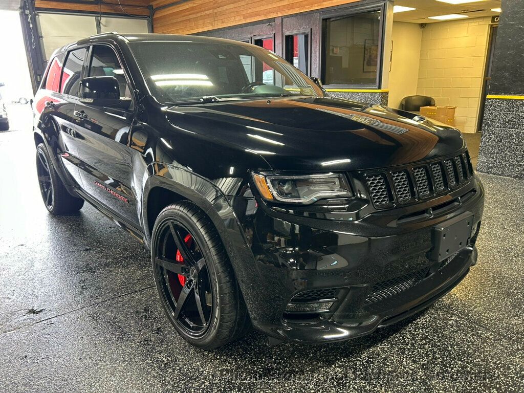 2018 Jeep Grand Cherokee SRT 4x4 - Diamond Black Crystal Pearlcoat exterior view 8