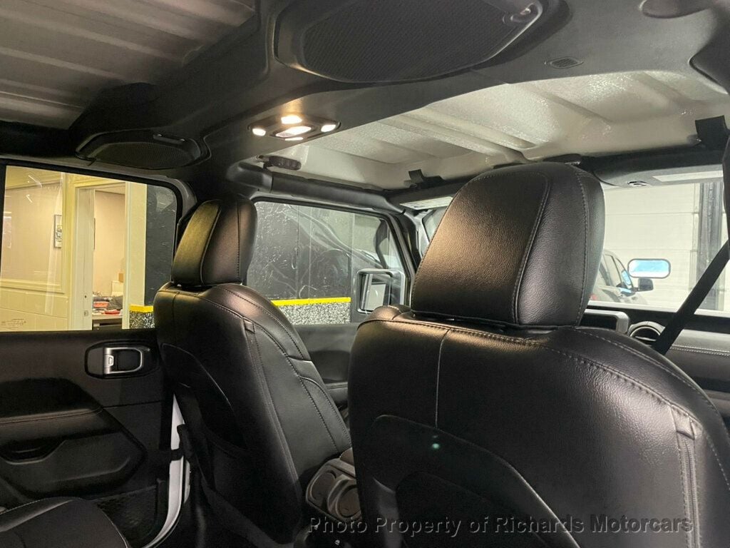 2021 Jeep Wrangler - Bright White Clearcoat exterior view 20