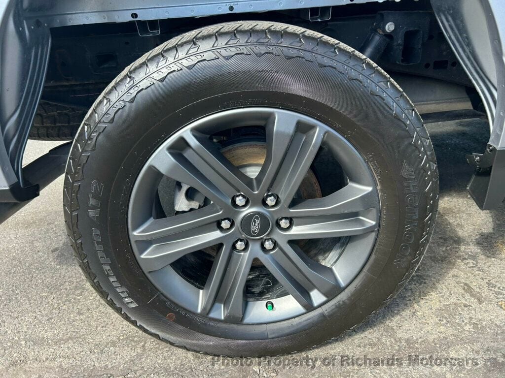 2023 Ford F-150 - Iconic Silver Metallic exterior view 9