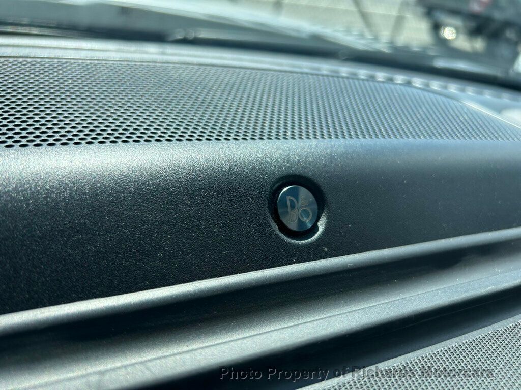 2022 Ford F-150 - Iconic Silver Metallic exterior view 13