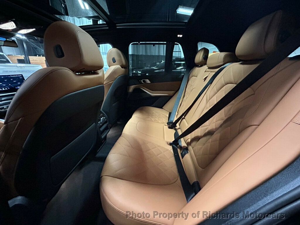 2026 BMW X5 xDrive40i Sports Activity Vehicle - Marina Bay Blue Metallic exterior view 16