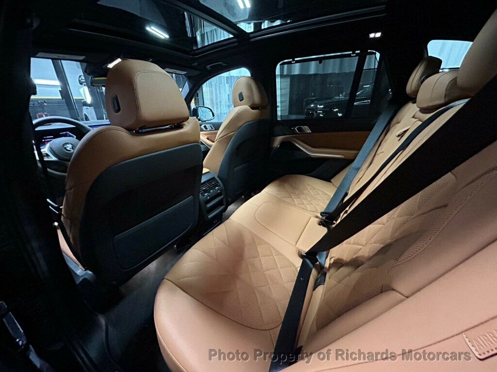 2026 BMW X5 xDrive40i Sports Activity Vehicle - Marina Bay Blue Metallic exterior view 17