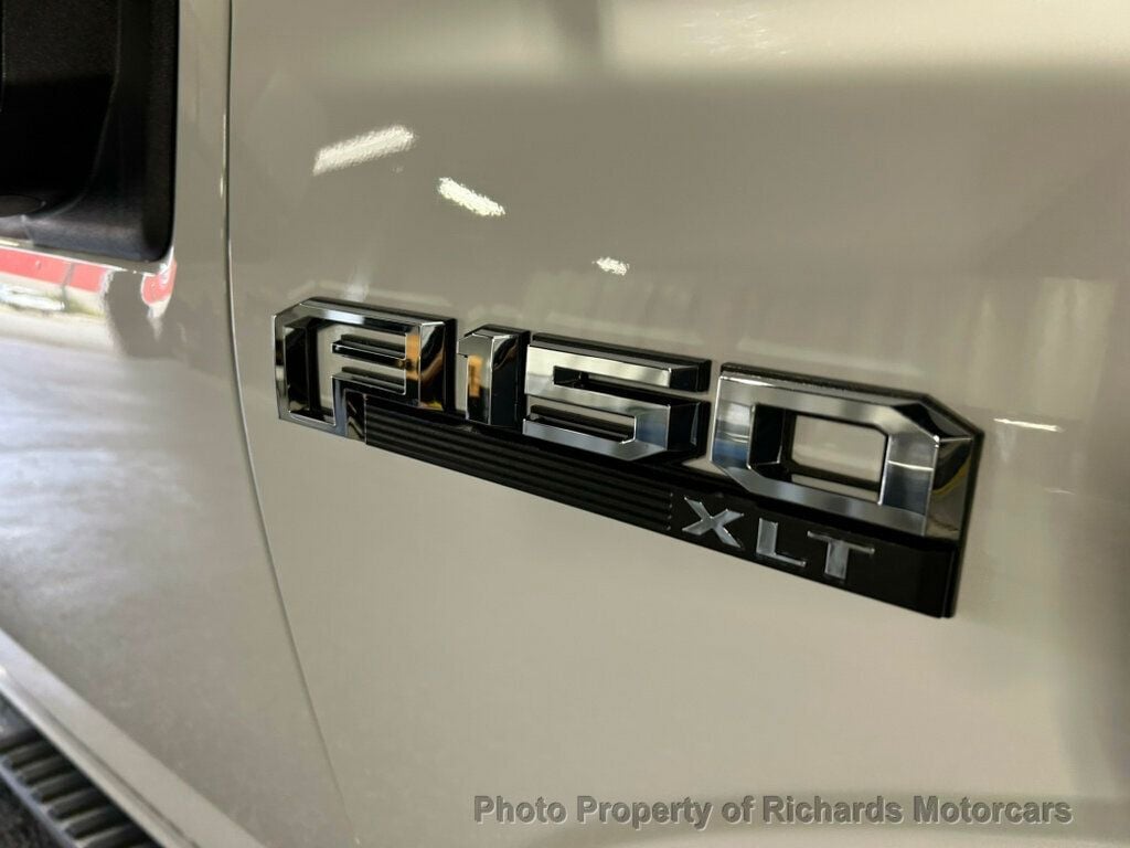 2020 Ford F-150 XLT 4WD SuperCrew 5.5' Box - Oxford White exterior view 10