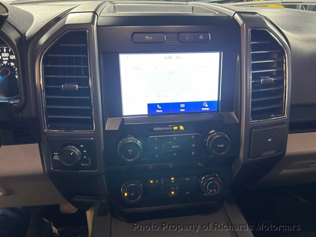 2020 Ford F-150 XLT 4WD SuperCrew 5.5' Box - Oxford White exterior view 16