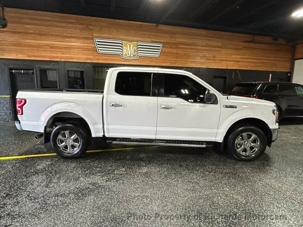 2020 Ford F-150 XLT 4WD SuperCrew 5.5' Box - Oxford White exterior view 2