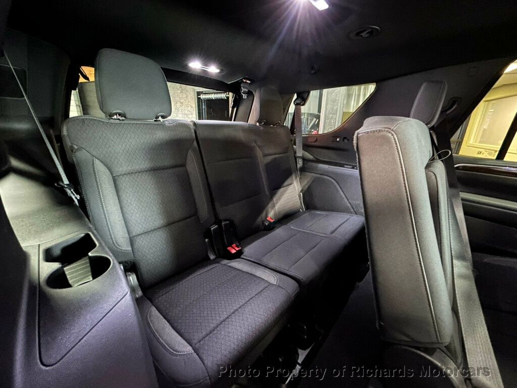 2023 GMC Yukon 4WD 4dr SLE - Onyx Black exterior view 18