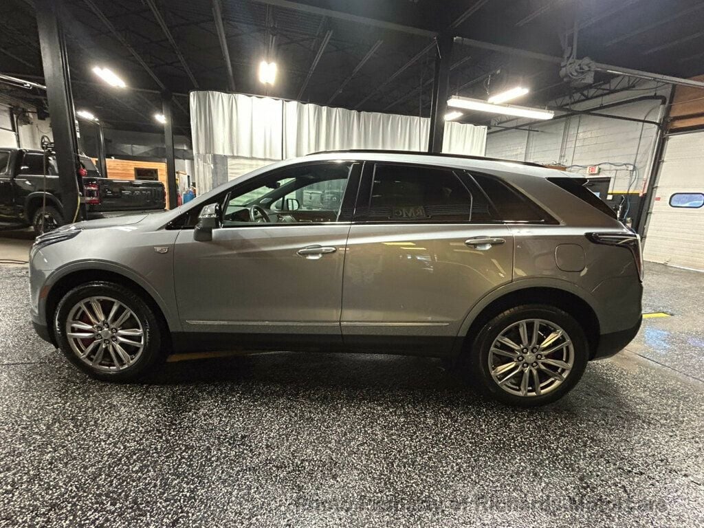 2024 Cadillac XT5 AWD 4dr Sport - Argent Silver Metallic exterior view 6
