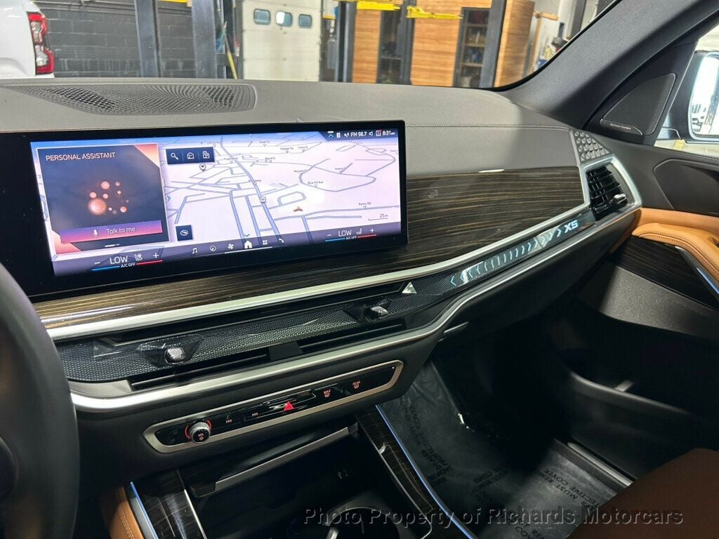 2025 BMW X5 xDrive40i Sports Activity Vehicle - Marina Bay Blue Metallic exterior view 12