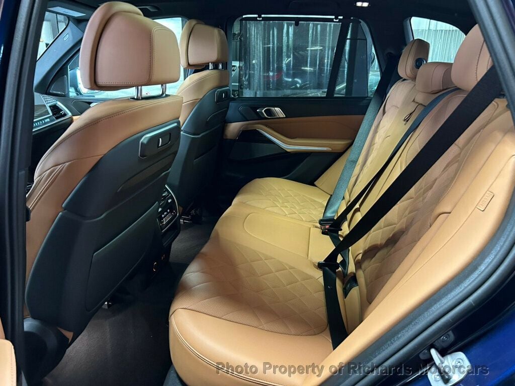 2025 BMW X5 xDrive40i Sports Activity Vehicle - Marina Bay Blue Metallic exterior view 18