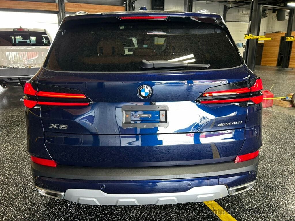 2025 BMW X5 xDrive40i Sports Activity Vehicle - Marina Bay Blue Metallic exterior view 4