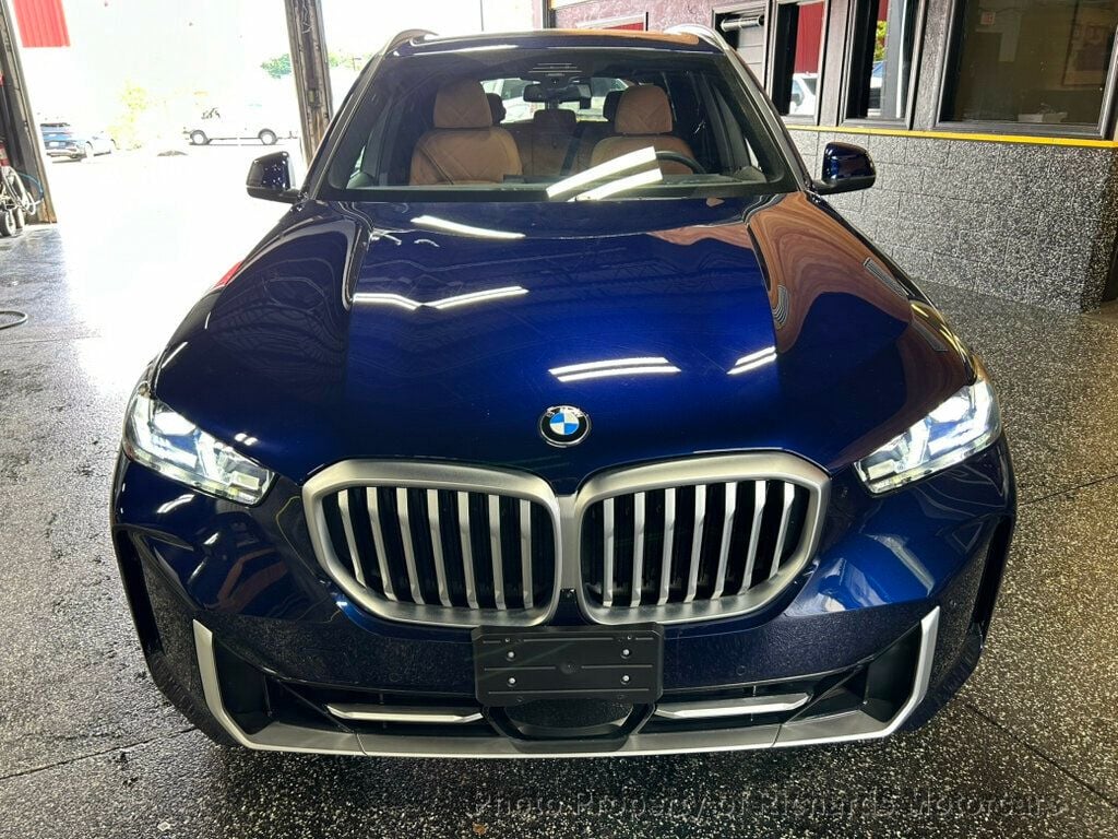 2025 BMW X5 xDrive40i Sports Activity Vehicle - Marina Bay Blue Metallic exterior view 7