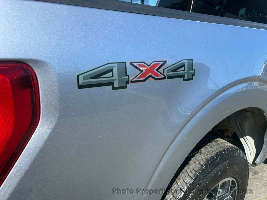 2023 Ford F-150 XLT 4WD SuperCrew 6.5' Box - Iconic Silver Metallic exterior view 11
