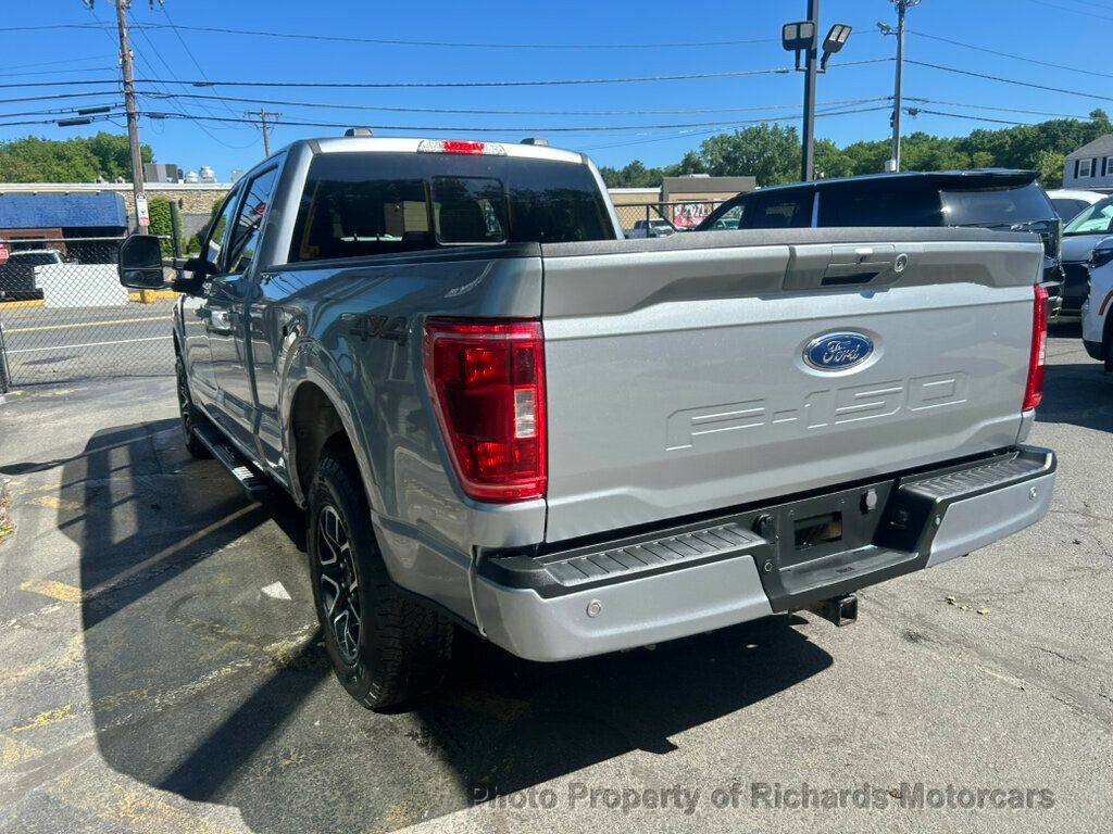 2023 Ford F-150 XLT 4WD SuperCrew 6.5' Box - Iconic Silver Metallic exterior view 5