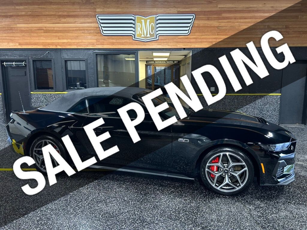 2025 Ford Mustang GT Premium Convertible - Shadow Black exterior view 1