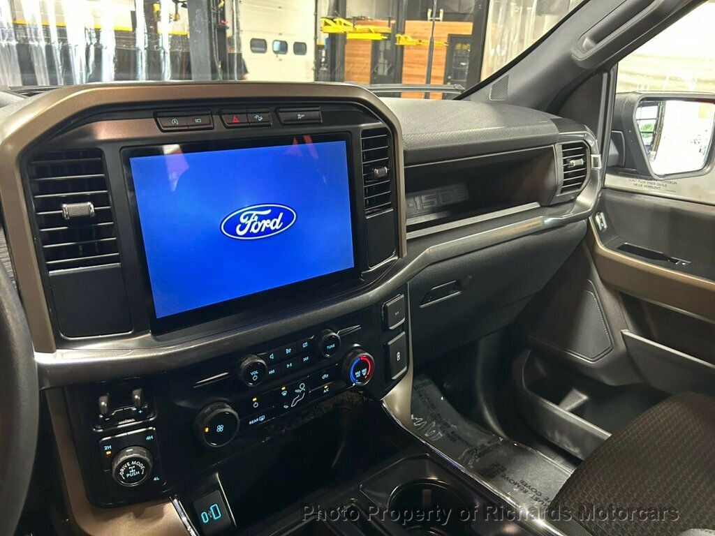 2024 Ford F-150 STX 4WD SuperCrew 5.5' Box - Agate Black Metallic exterior view 13