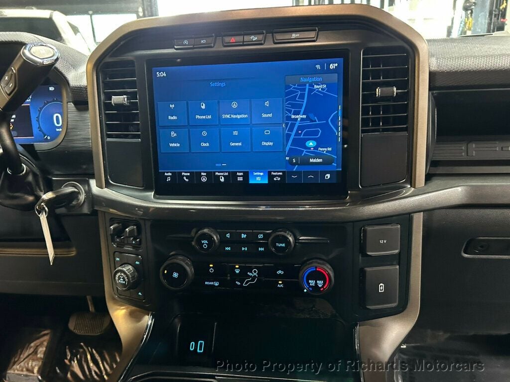 2024 Ford F-150 STX 4WD SuperCrew 5.5' Box - Agate Black Metallic exterior view 19