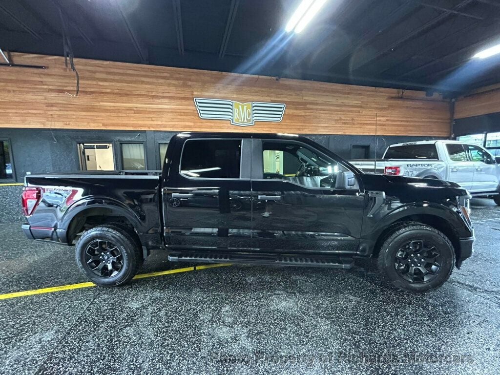 2024 Ford F-150 STX 4WD SuperCrew 5.5' Box - Agate Black Metallic exterior view 2