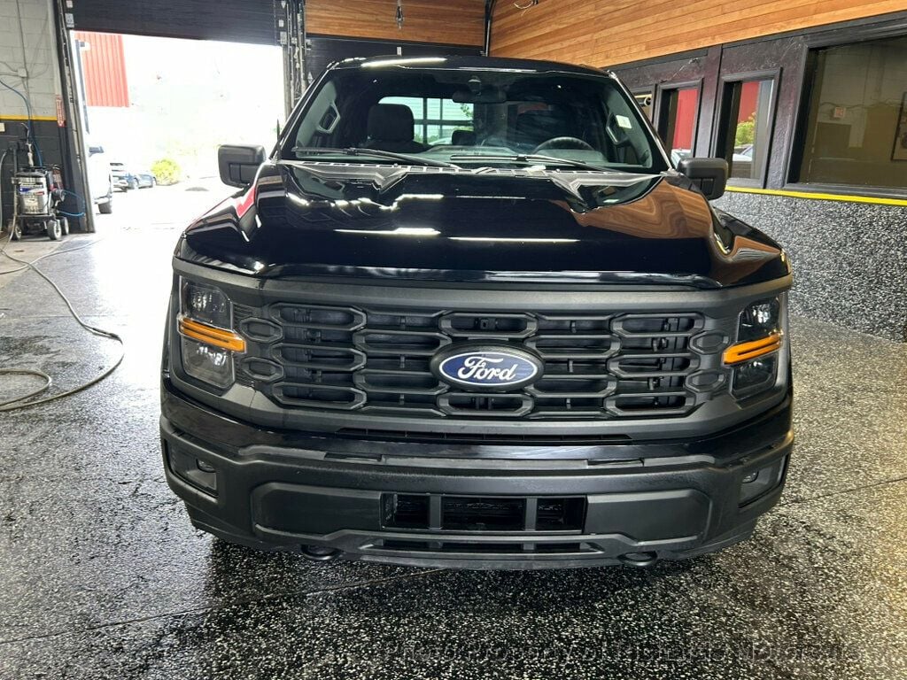 2024 Ford F-150 STX 4WD SuperCrew 5.5' Box - Agate Black Metallic exterior view 7