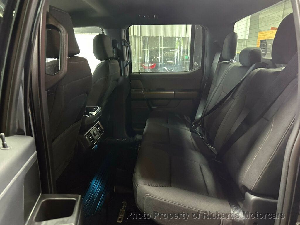 2024 Ford F-150 XLT 4WD SuperCrew 5.5' Box - Agate Black Metallic exterior view 19