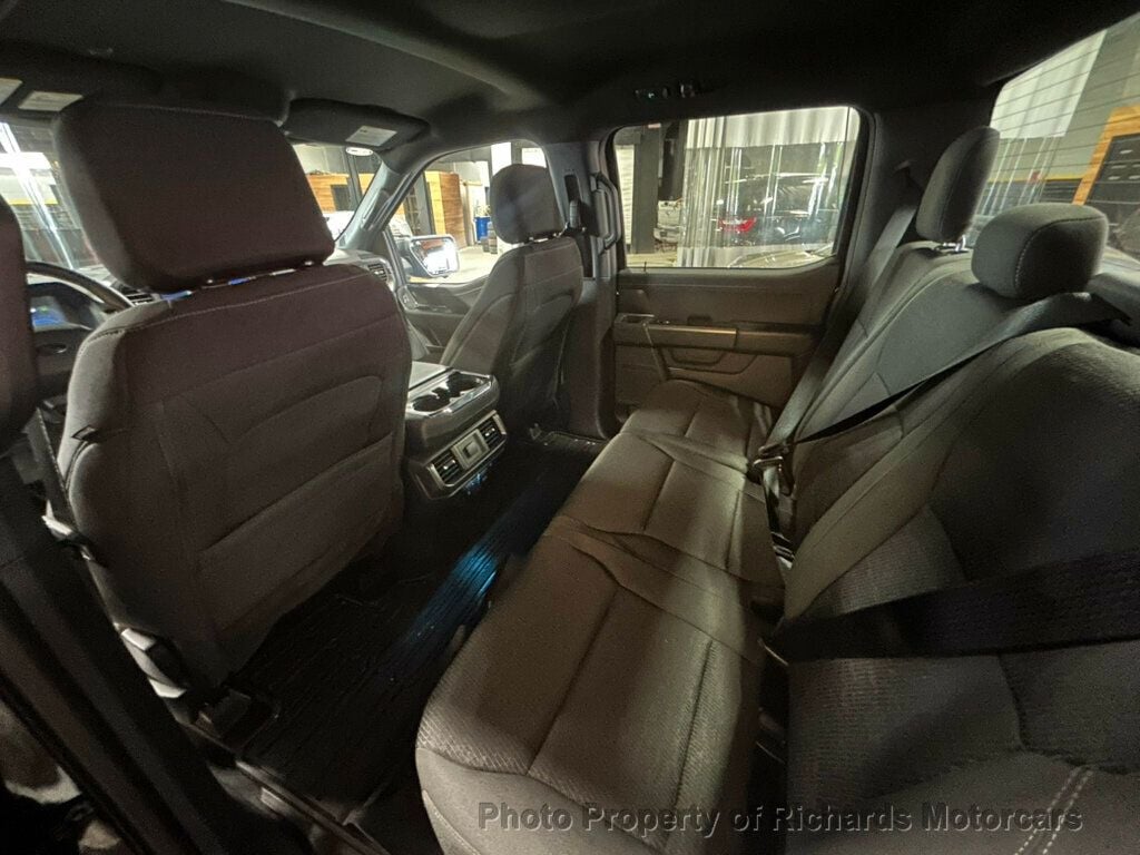 2024 Ford F-150 XLT 4WD SuperCrew 5.5' Box - Agate Black Metallic exterior view 20