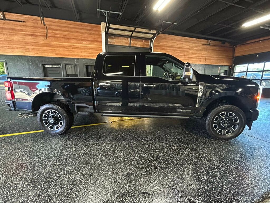 2023 Ford Super Duty F-250 SRW Platinum 4WD Crew Cab 6.75' Box - Agate Black Metallic exterior view 2