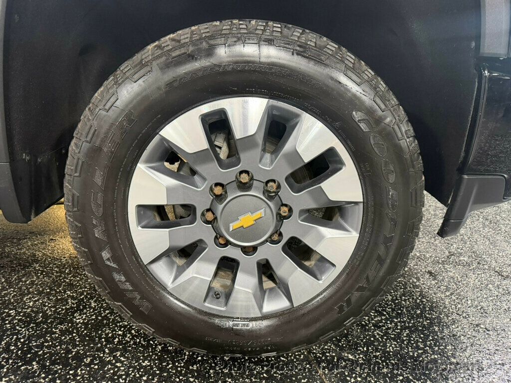 2023 Chevrolet Silverado 2500HD - Black exterior view 12