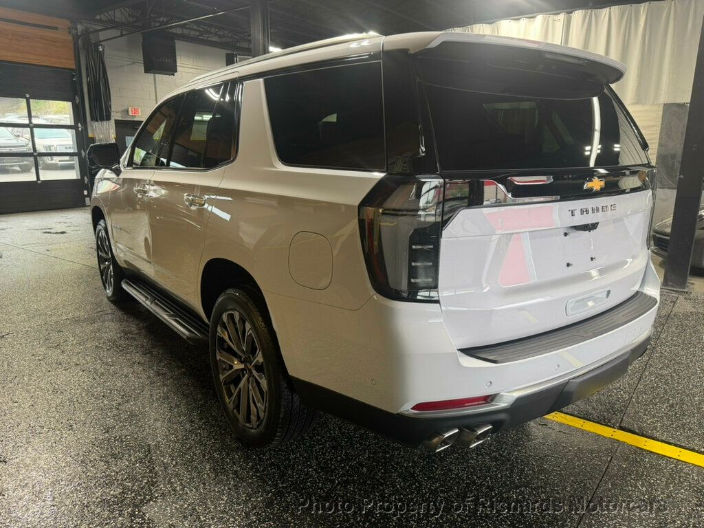 2026 Chevrolet Tahoe 4WD 4dr High Country - Polar White Tricoat exterior view 5