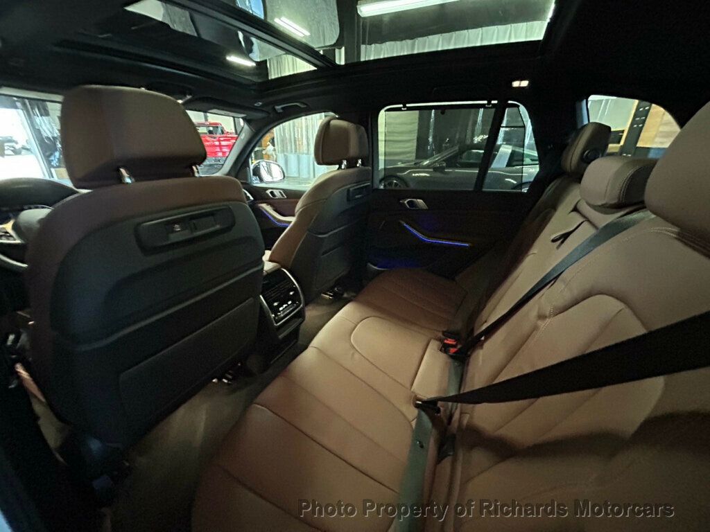2021 BMW X5 xDrive40i Sports Activity Vehicle - Mineral White Metallic exterior view 18