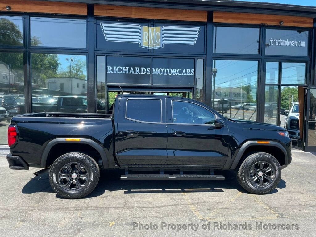 2024 GMC Canyon 4WD Crew Cab Elevation - Onyx Black exterior view 2