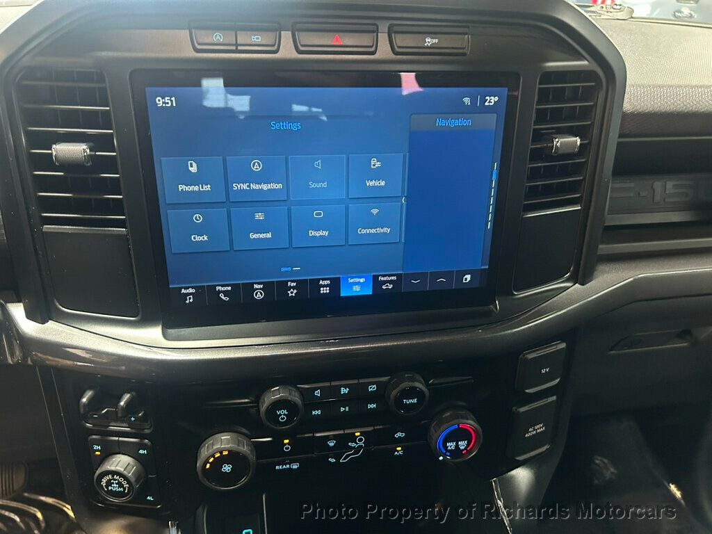 2024 Ford F-150 STX 4WD SuperCrew 5.5' Box - Avalanche exterior view 16
