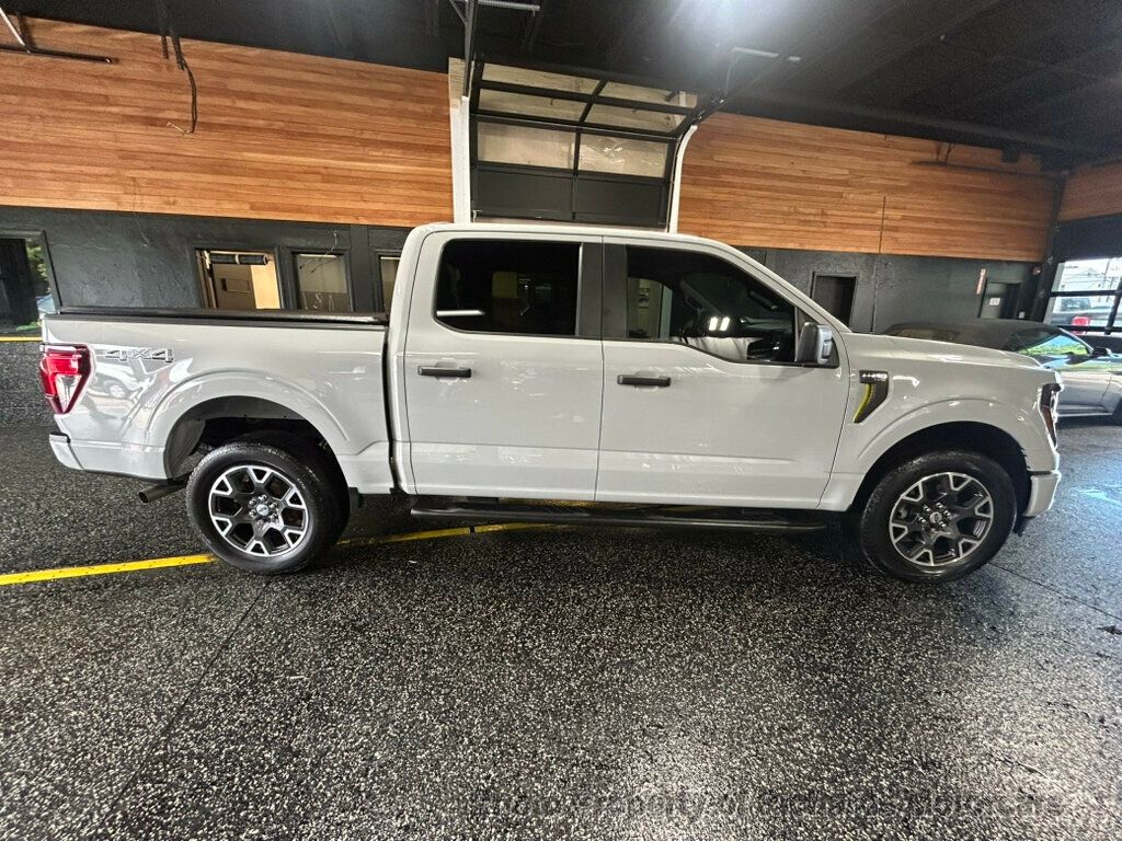2024 Ford F-150 STX 4WD SuperCrew 5.5' Box - Avalanche exterior view 2