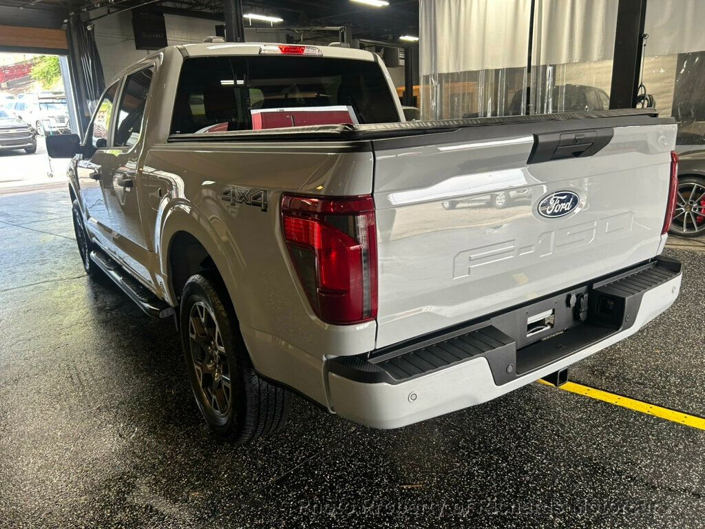2024 Ford F-150 STX 4WD SuperCrew 5.5' Box - Avalanche exterior view 5