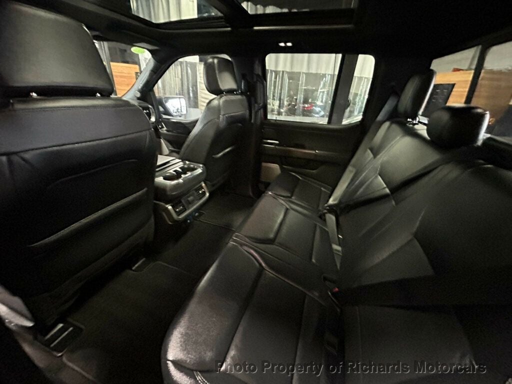 2024 Ford F-150 XLT 4WD SuperCrew 5.5' Box - Rapid Red Metallic Tinted Clearcoat exterior view 18