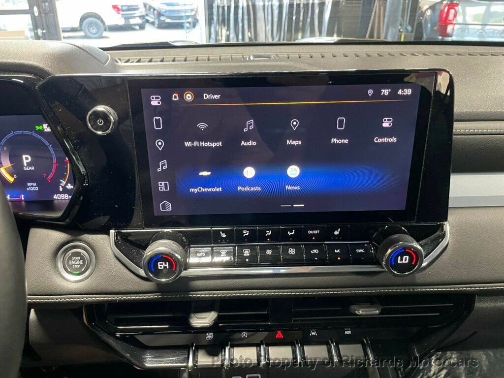 2024 Chevrolet Colorado 4WD Crew Cab LT - Sand Dune Metallic exterior view 12