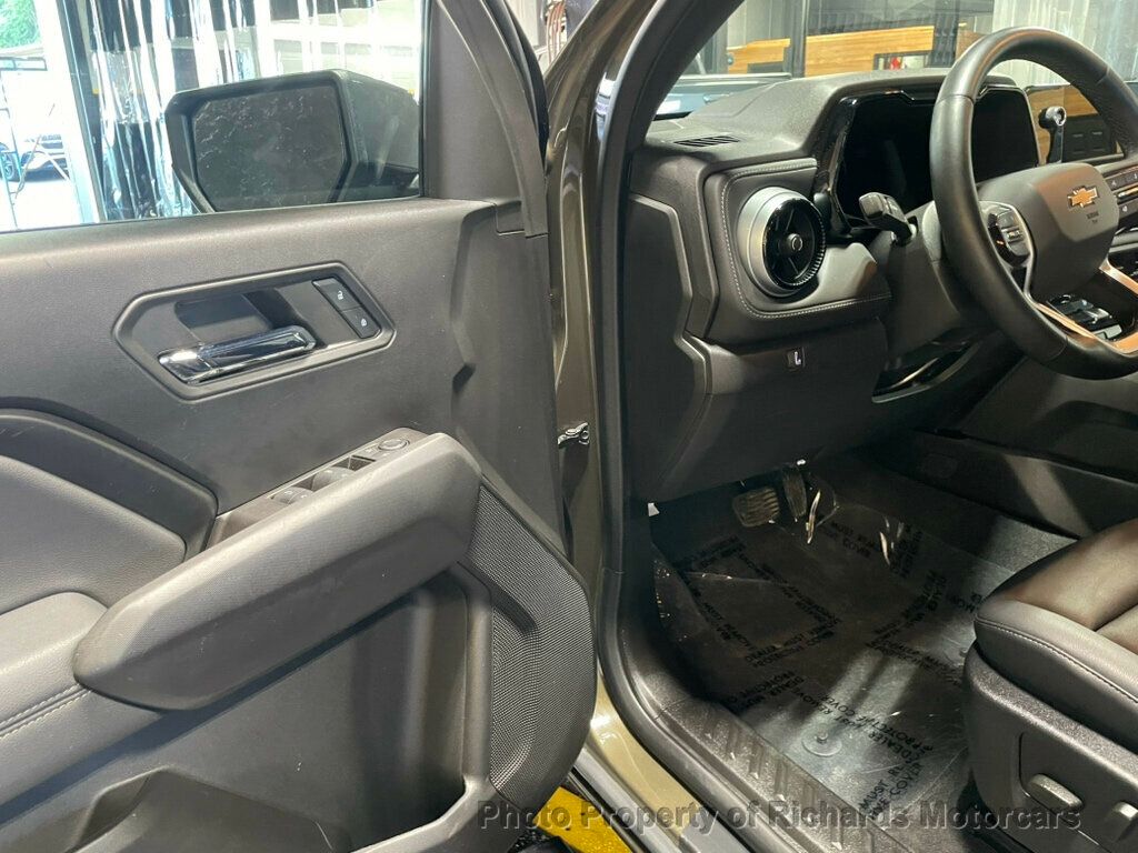 2024 Chevrolet Colorado 4WD Crew Cab LT - Sand Dune Metallic exterior view 8