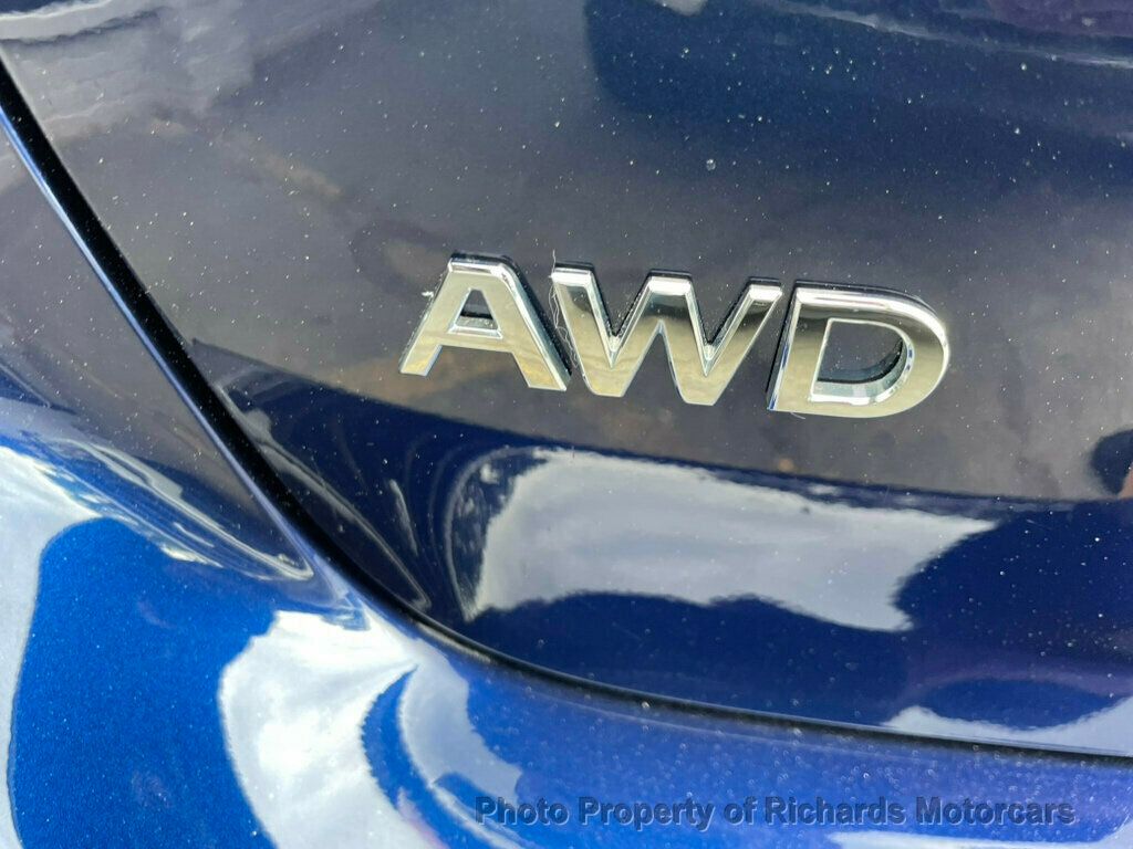 2024 INFINITI Q50 LUXE AWD - Grand Blue exterior view 9
