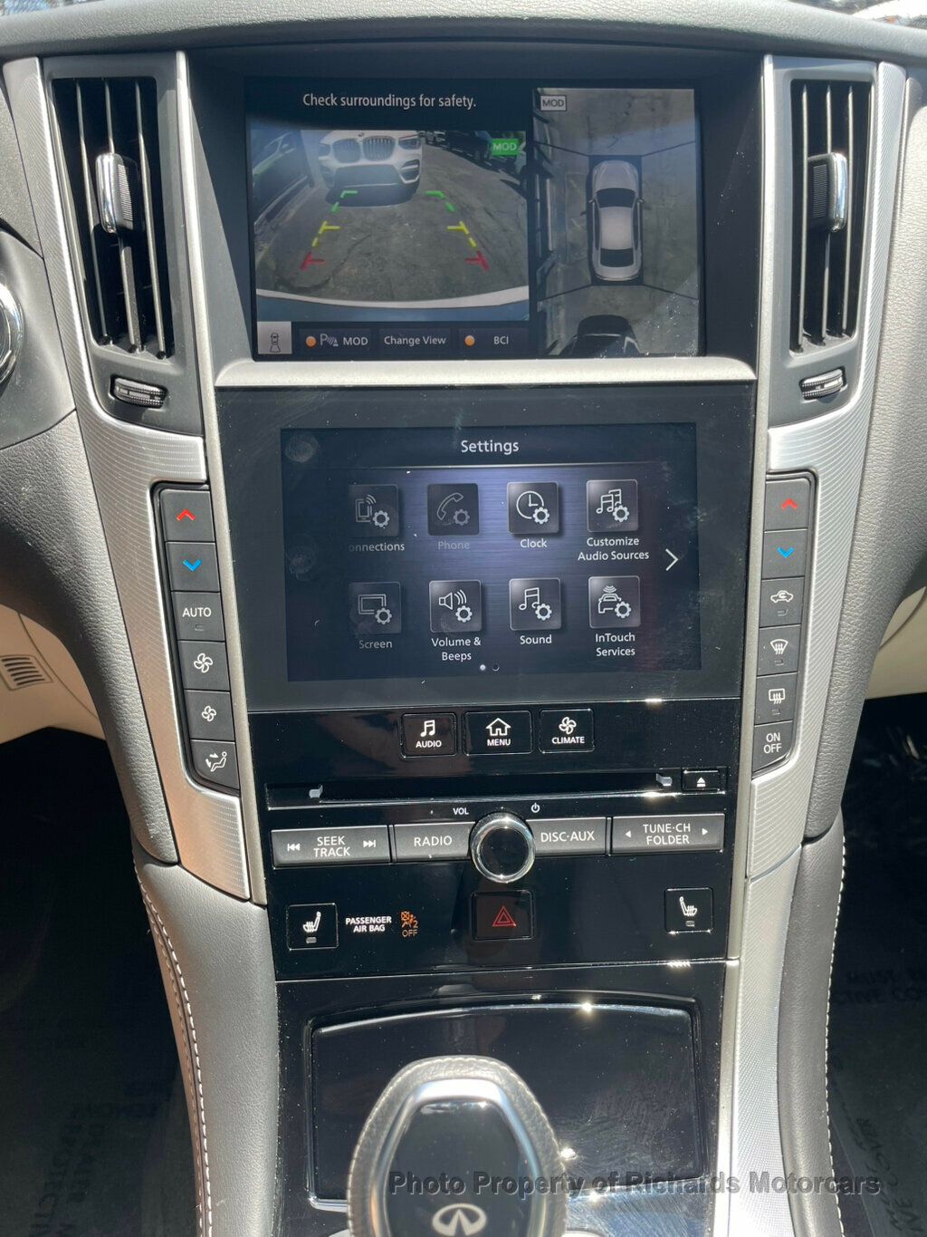 2023 INFINITI Q50 LUXE AWD - Majestic White exterior view 15