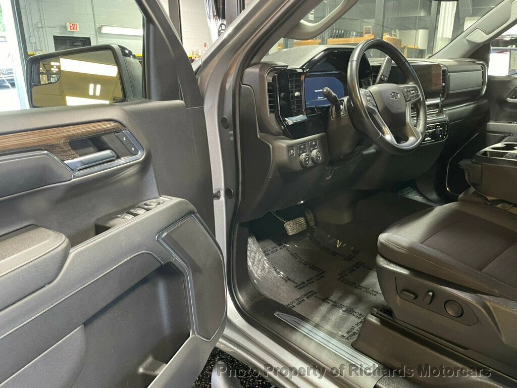 2024 Chevrolet Silverado 1500 - Dark Ash Metallic exterior view 11