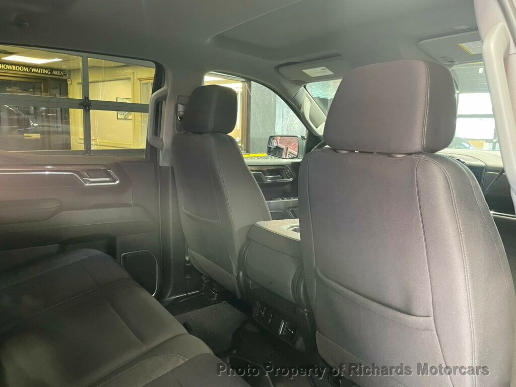 2024 Chevrolet Silverado 1500 - Dark Ash Metallic exterior view 20