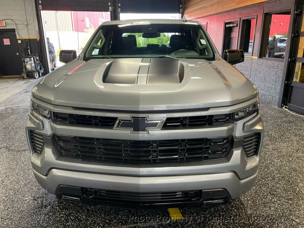 2024 Chevrolet Silverado 1500 - Dark Ash Metallic exterior view 3