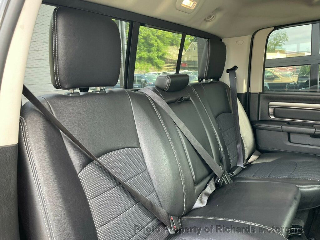 2017 Ram 1500 Night 4x4 Crew Cab 5'7